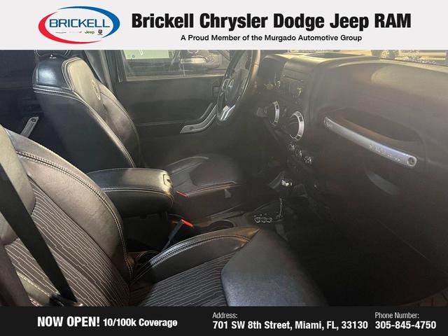 Photo of 2013 Black Clearcoat Jeep Wrangler Unlimited
