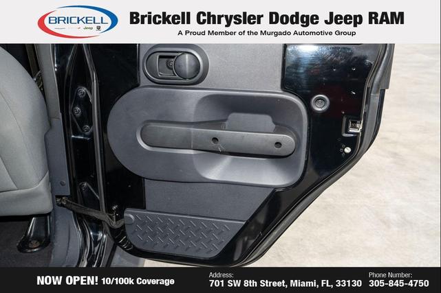 Photo of 2009 Black Clearcoat Jeep Wrangler Unlimited