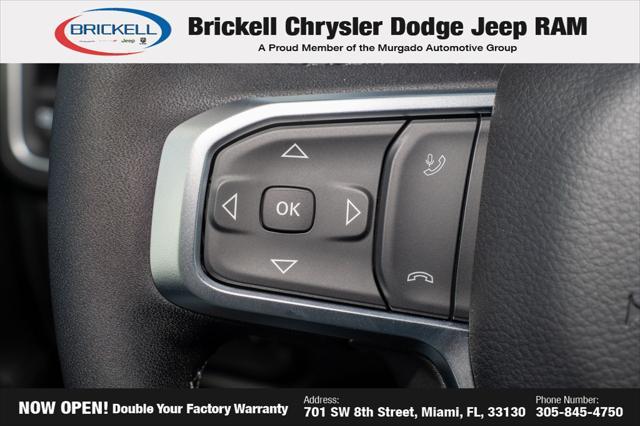 Photo of 2025 Diamond Black Crystal Pearlcoat RAM 1500