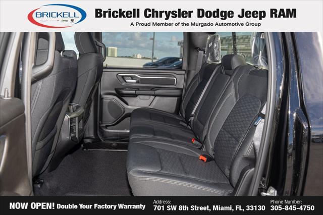 Photo of 2025 Diamond Black Crystal Pearlcoat RAM 1500
