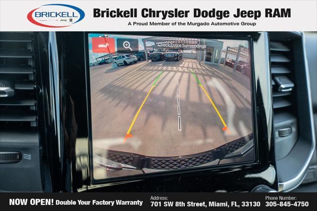 Photo of 2025 Diamond Black Crystal Pearlcoat RAM 1500