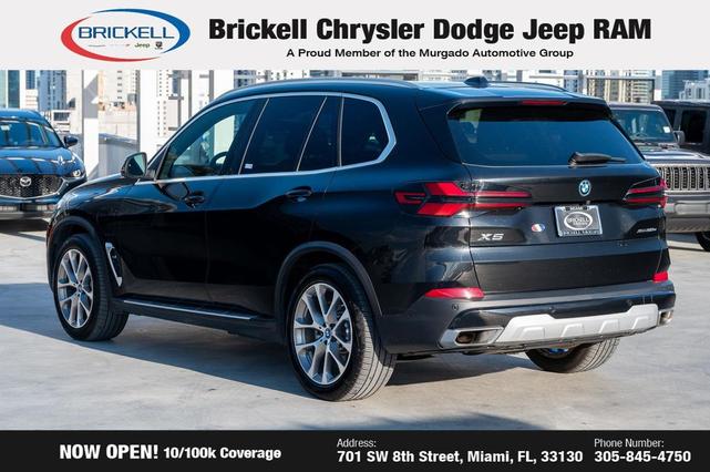 Photo of 2024 White BMW X5 PHEV