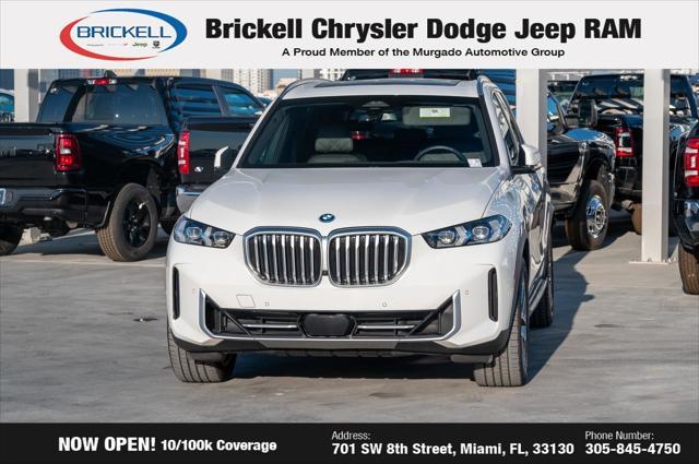 Photo of 2024 White BMW X5 PHEV