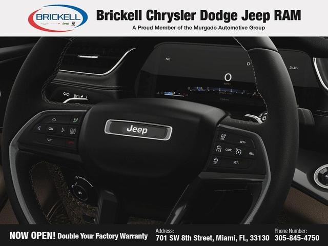 Photo of 2025 Bright White Clearcoat Jeep Grand Cherokee