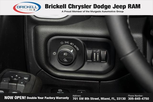 Photo of 2025 Bright White Clearcoat RAM 1500