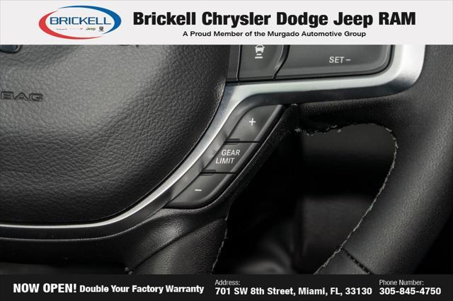 Photo of 2025 Bright White Clearcoat RAM 1500
