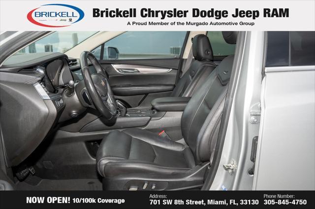 Photo of 2019 Radiant Silver Metallic Cadillac XT5