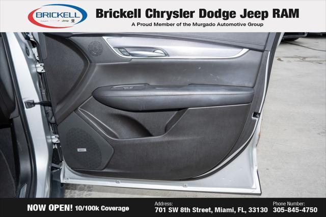 Photo of 2019 Radiant Silver Metallic Cadillac XT5
