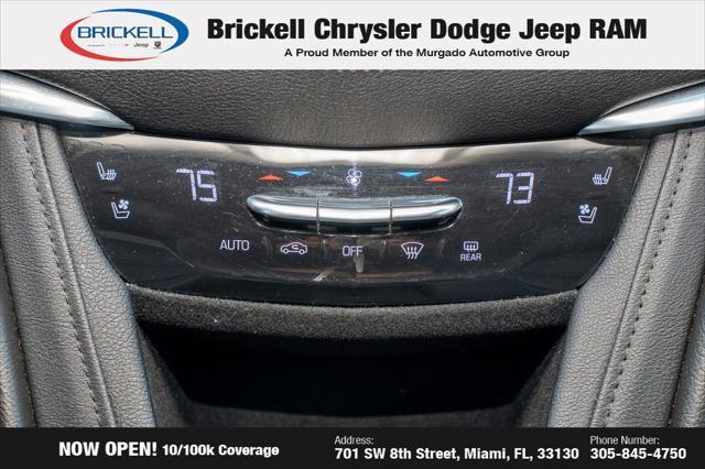 Photo of 2019 Radiant Silver Metallic Cadillac XT5