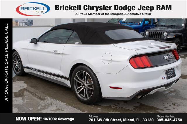 Photo of 2017 OXFORD WHITE Ford Mustang