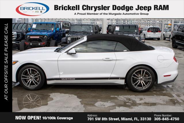 Photo of 2017 OXFORD WHITE Ford Mustang