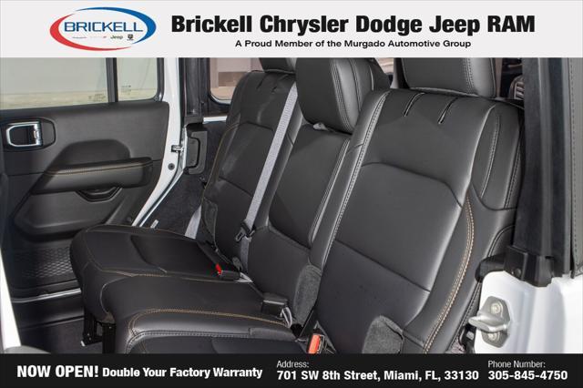 Photo of 2025 Bright White Clearcoat Jeep Wrangler