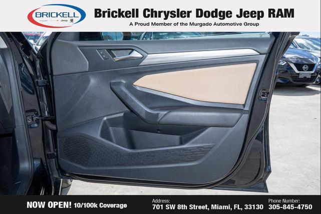 Photo of 2021 Deep Black Pearl Volkswagen Jetta