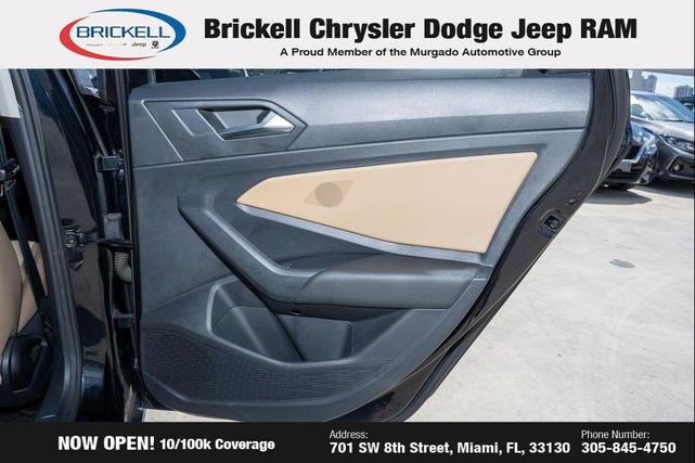 Photo of 2021 Deep Black Pearl Volkswagen Jetta