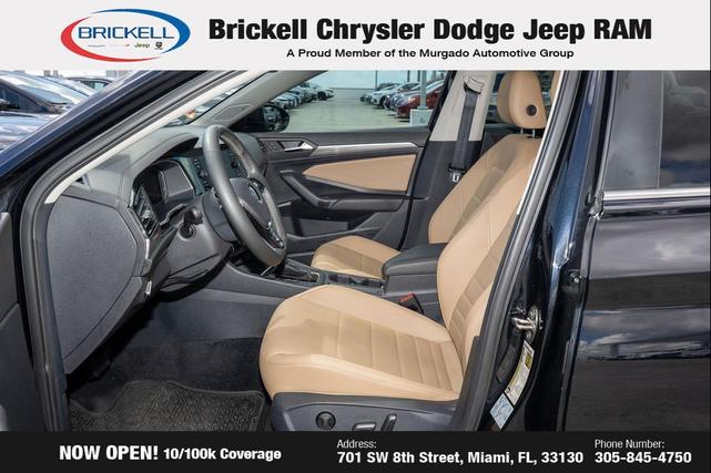 Photo of 2021 Deep Black Pearl Volkswagen Jetta