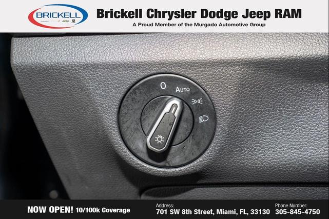 Photo of 2021 Deep Black Pearl Volkswagen Jetta