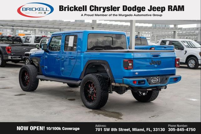Photo of 2022 Hydro Blue Pearlcoat Jeep Gladiator