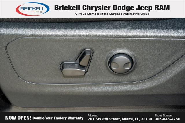 Photo of 2025 Diamond Black Crystal Pearlcoat RAM 1500