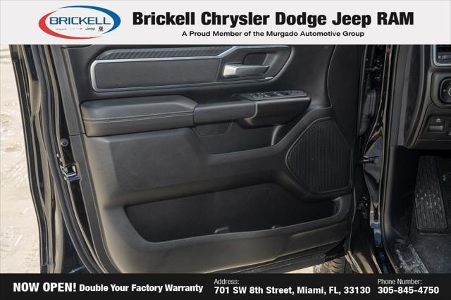 Photo of 2025 Diamond Black Crystal Pearlcoat RAM 1500