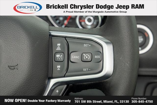 Photo of 2025 Diamond Black Crystal Pearlcoat RAM 1500