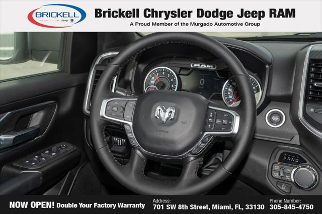 Photo of 2025 Diamond Black Crystal Pearlcoat RAM 1500