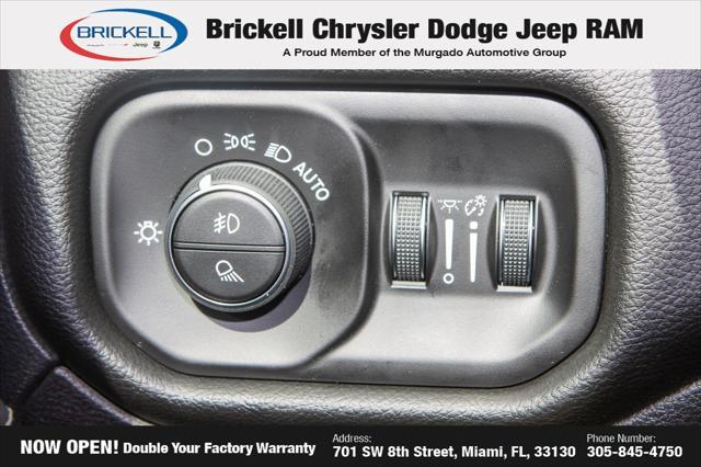 Photo of 2026 Diamond Black Crystal Pearlcoat RAM 1500