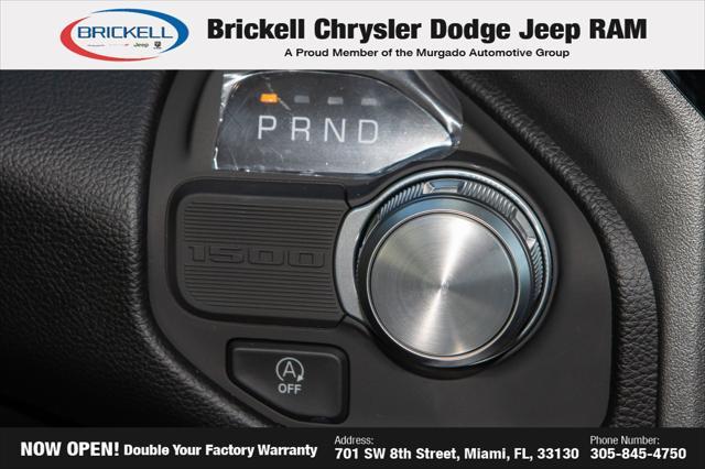 Photo of 2026 Diamond Black Crystal Pearlcoat RAM 1500