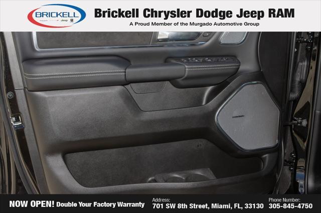Photo of 2026 Diamond Black Crystal Pearlcoat RAM 1500