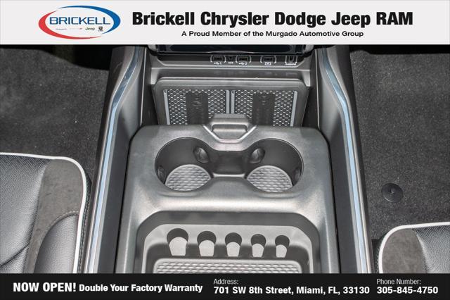Photo of 2026 Diamond Black Crystal Pearlcoat RAM 1500