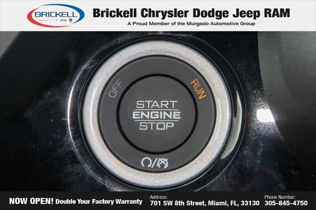 Photo of 2026 Diamond Black Crystal Pearlcoat RAM 1500