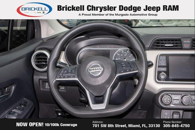 Photo of 2021 Super Black Nissan Versa