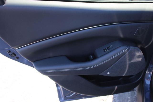 Photo of 2021 Blue Metallic Ford Mustang Mach-E