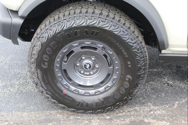 Photo of 2025 Desert Sand Ford Bronco