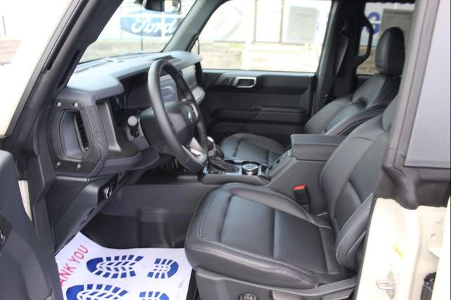 Photo of 2025 Desert Sand Ford Bronco