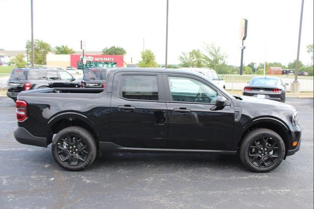 Photo of 2025 Shadow Black Ford Maverick