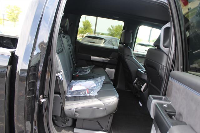 Photo of 2025 Agate Black Metallic Ford F-250