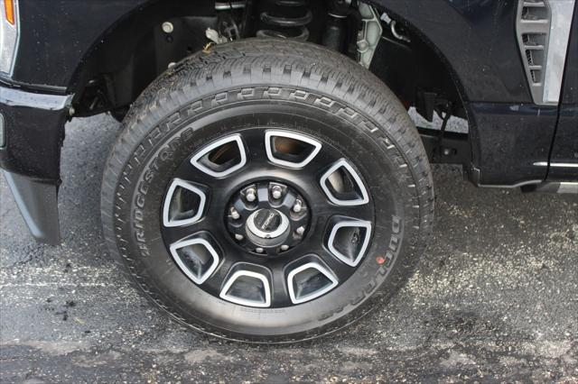 Photo of 2024 Black Metallic Ford F-350