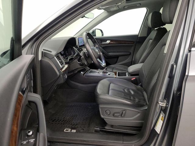 Photo of 2020 Gray Audi Q5