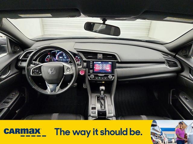 Photo of 2021 Gray Honda Civic