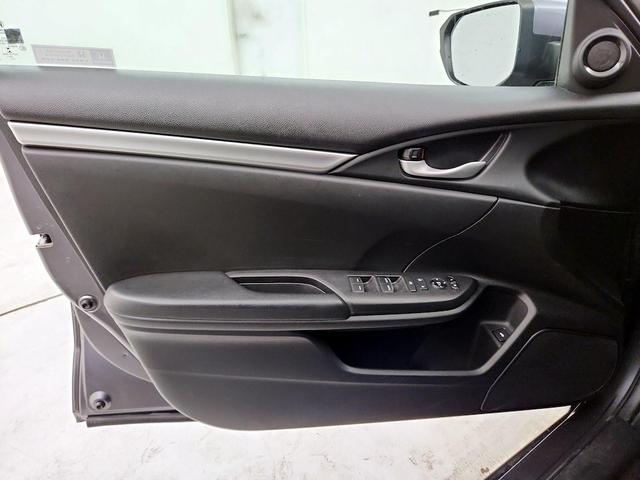 Photo of 2021 Gray Honda Civic