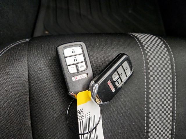 Photo of 2021 Gray Honda Civic