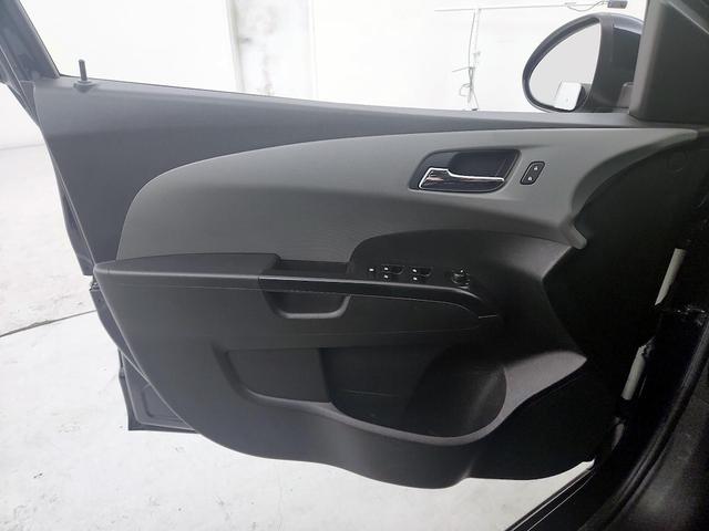 Photo of 2016 Blue Chevrolet Sonic