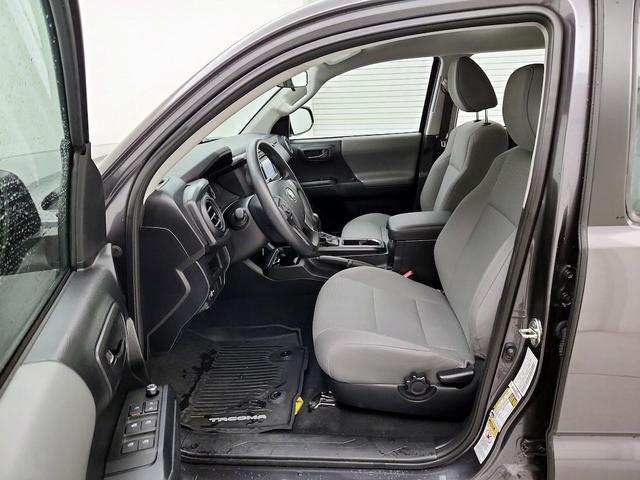 Photo of 2017 Gray Toyota Tacoma