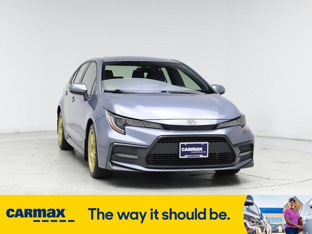 Photo of 2022 Silver Toyota Corolla
