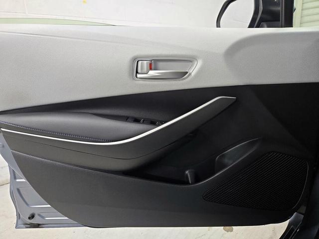 Photo of 2022 Silver Toyota Corolla
