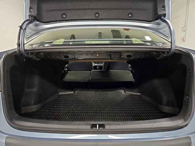 Photo of 2022 Silver Toyota Corolla