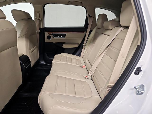 Photo of 2021 White Honda CR-V