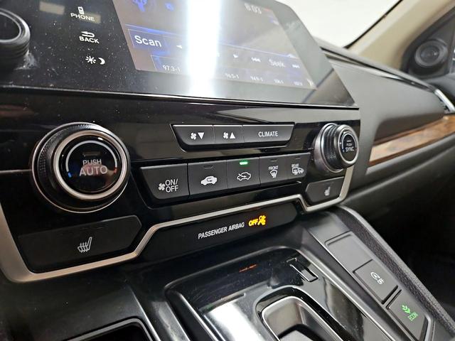 Photo of 2021 White Honda CR-V