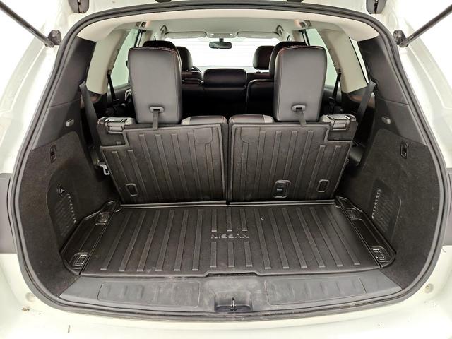 Photo of 2020 White Nissan Pathfinder