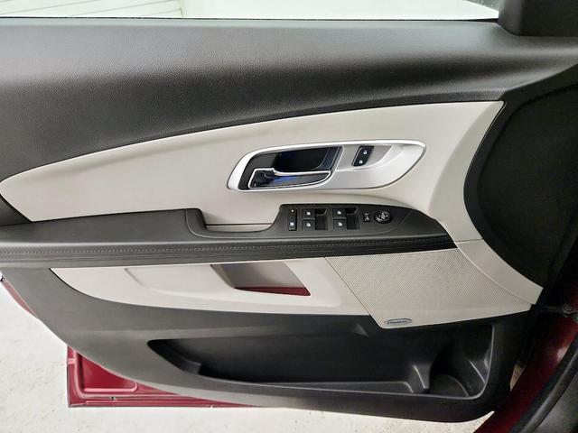 Photo of 2016 Red Chevrolet Equinox